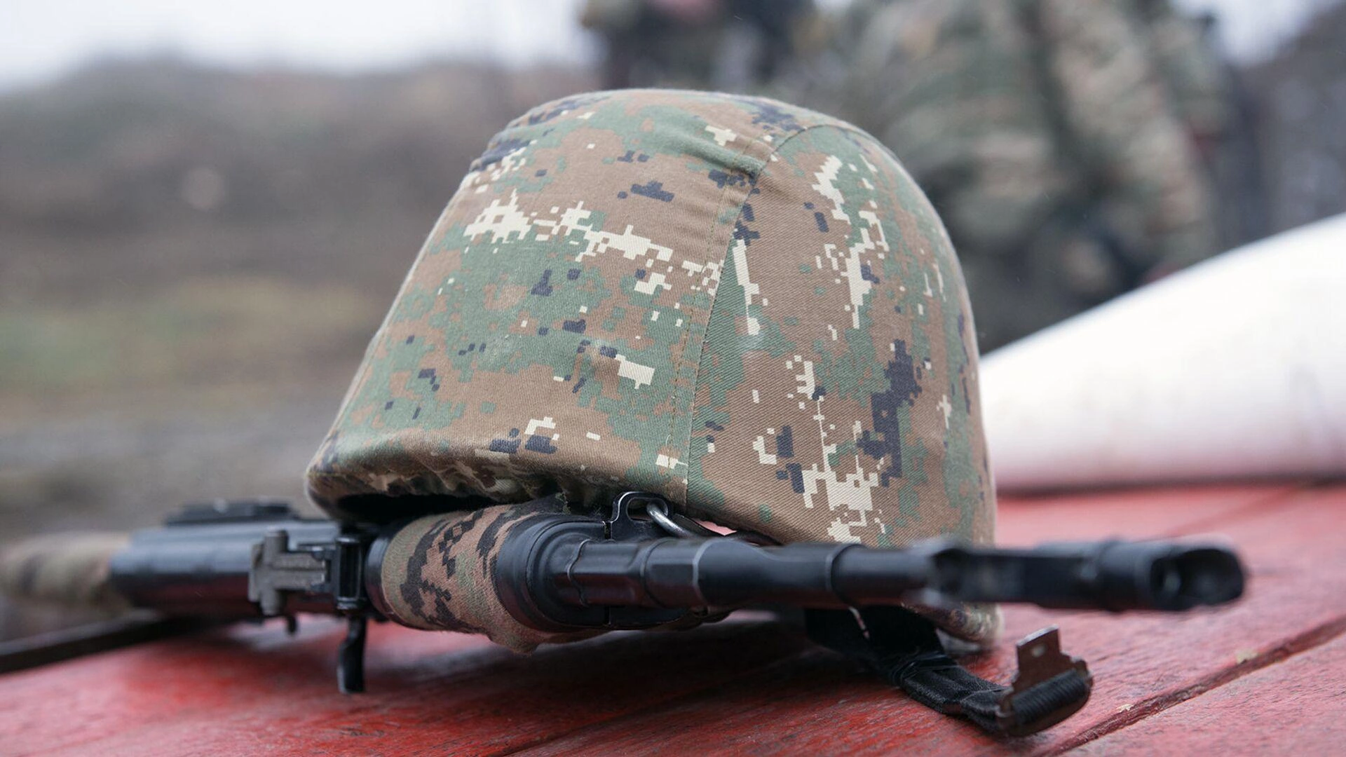 Armenian PM calls for investigation into causes of army suicides
