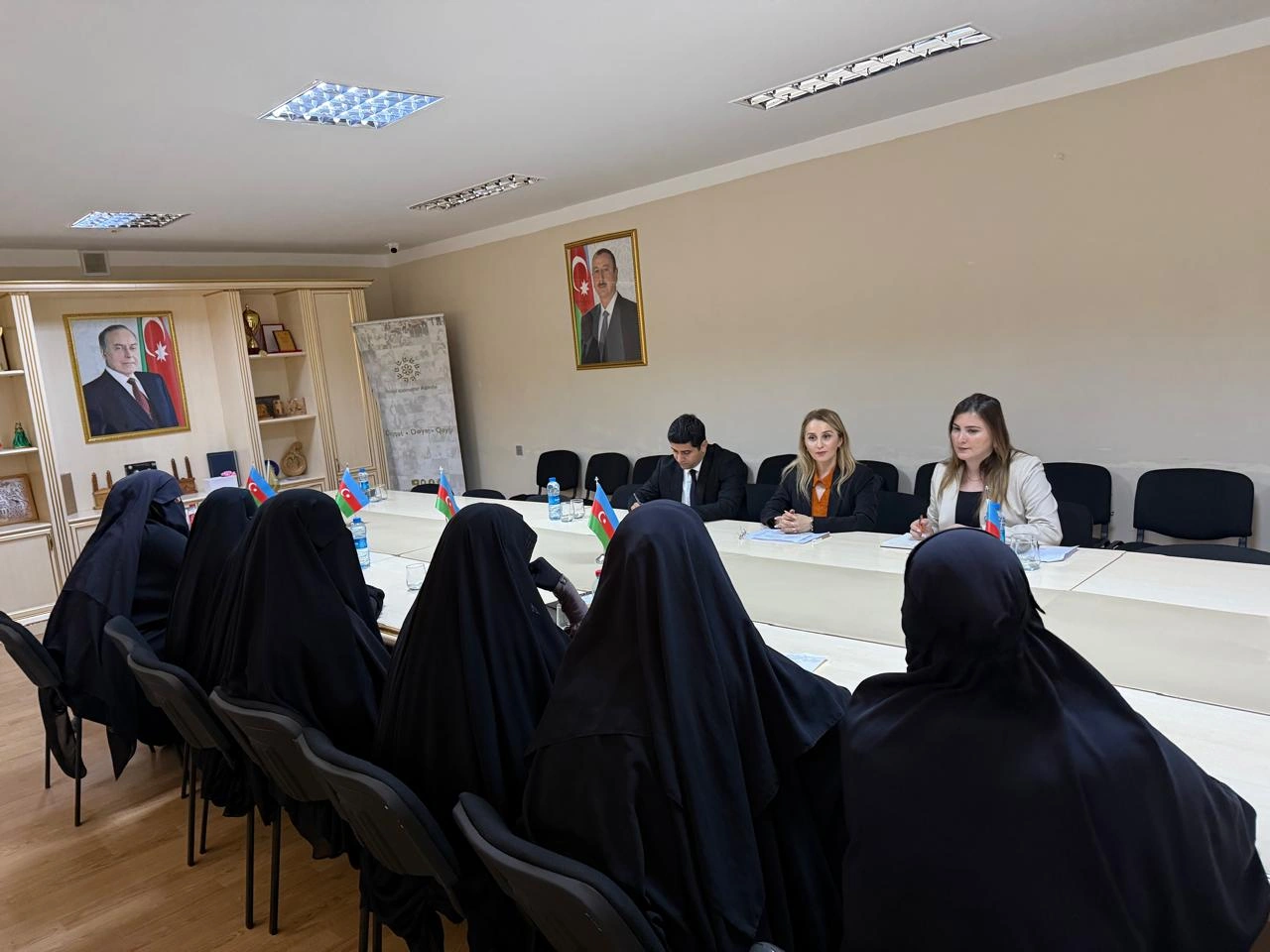 Azerbaijani ombudsperson's representatives meet with repatriates from Syria (PHOTO)