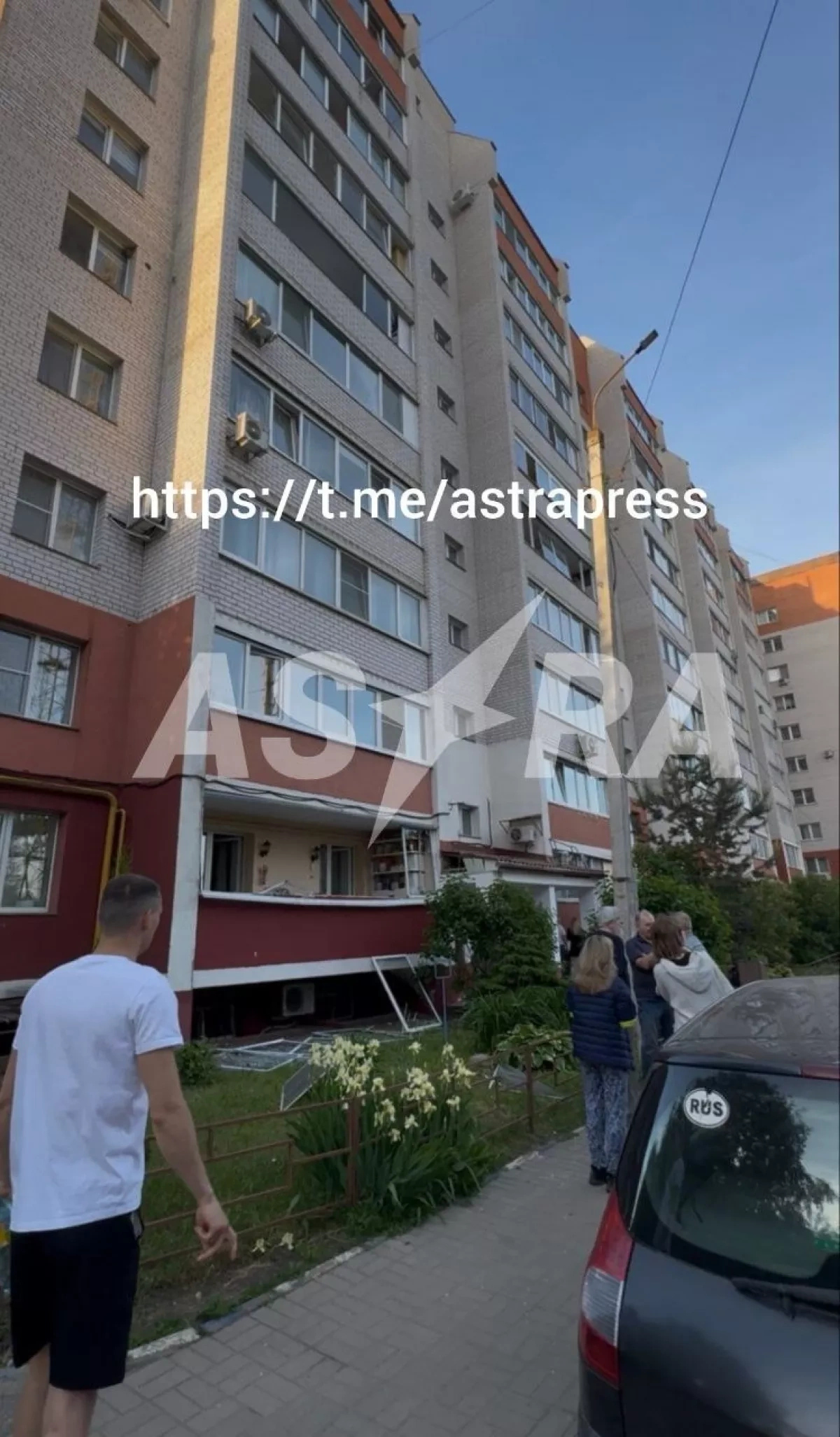 Drone hits crane in Russia's Smolensk courtyard, residents fear collapse PHOTO