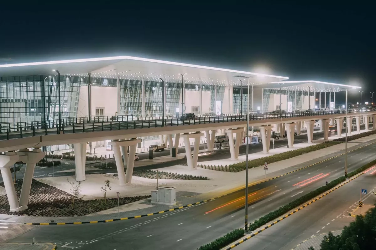 Bahrain airport remains closed to flights