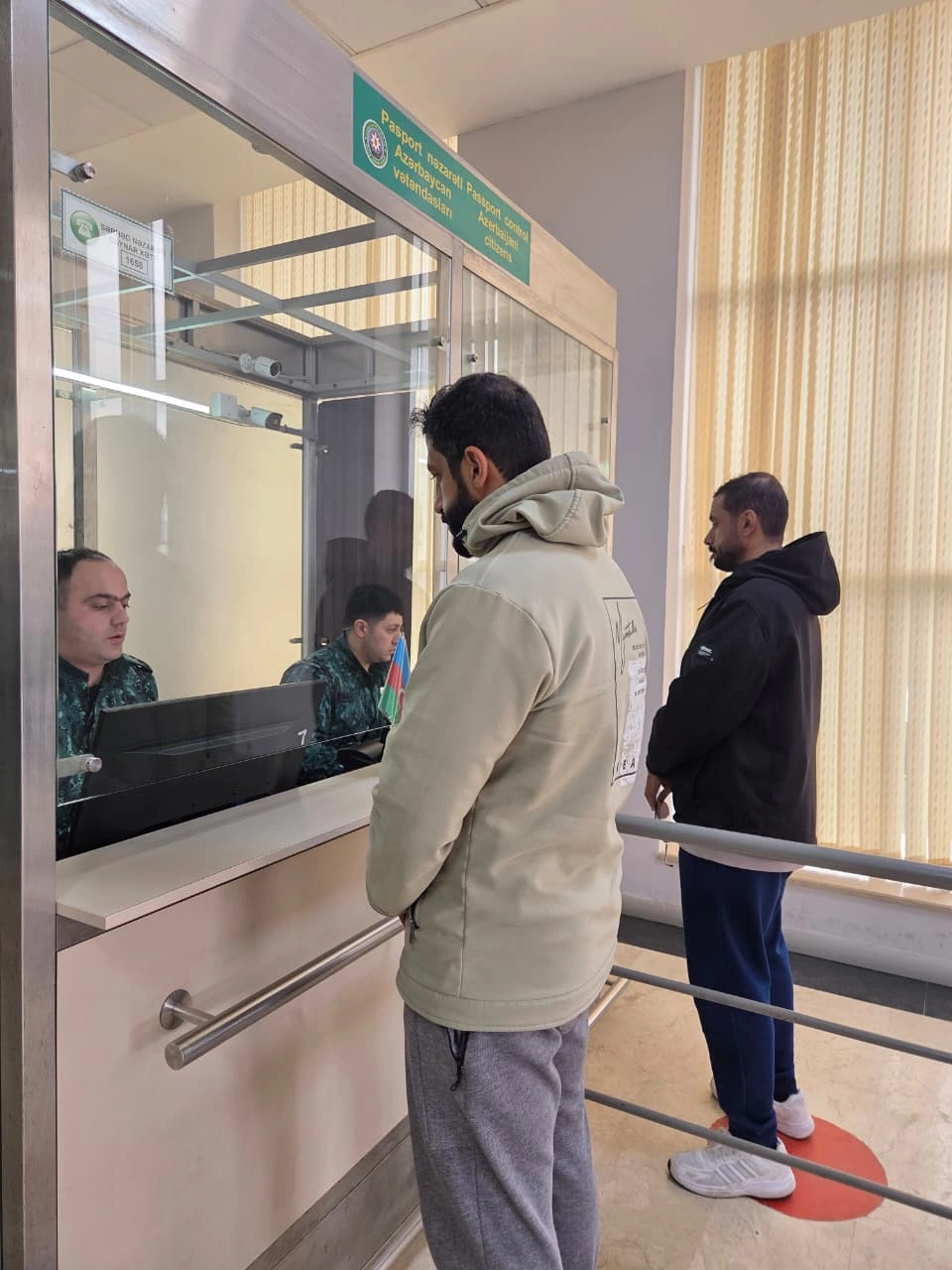 53 Azerbaijani citizens, 31 foreign nationals evacuated from Iran to Azerbaijan (PHOTO/VIDEO)