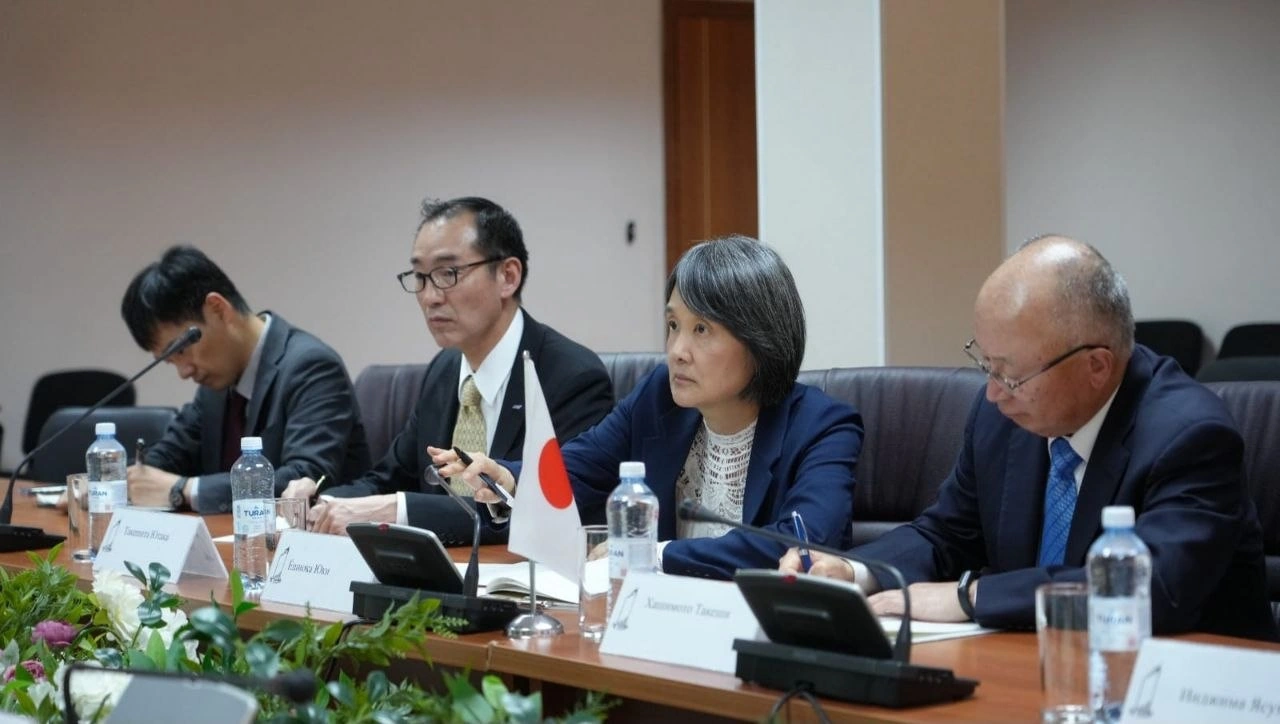 Kazakhstan, Japan discuss launching direct flights during high-level talks