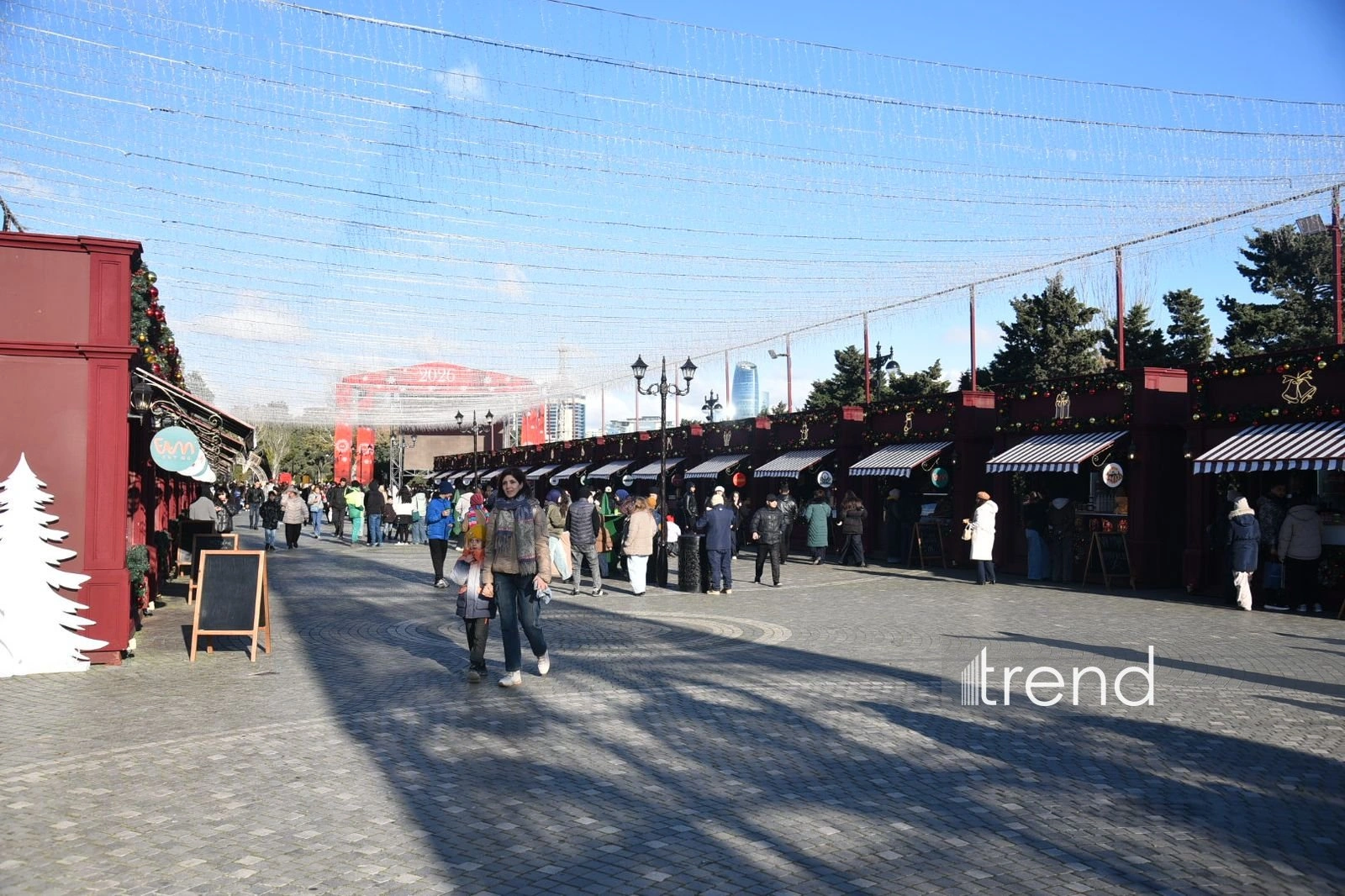 Azerbaijan's Baku on New Year's Eve (PHOTO REPORT)