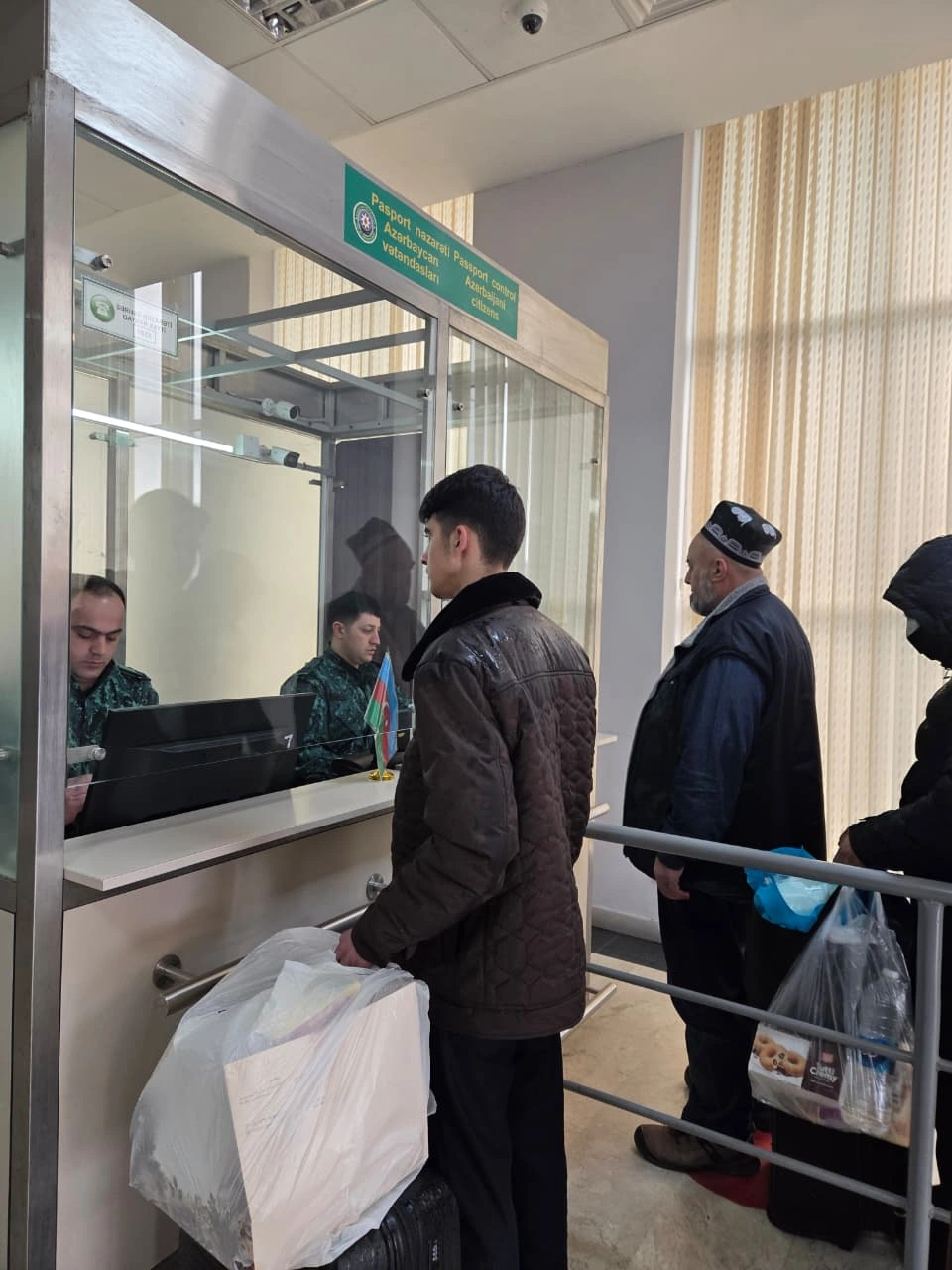 53 Azerbaijani citizens, 31 foreign nationals evacuated from Iran to Azerbaijan (PHOTO/VIDEO)