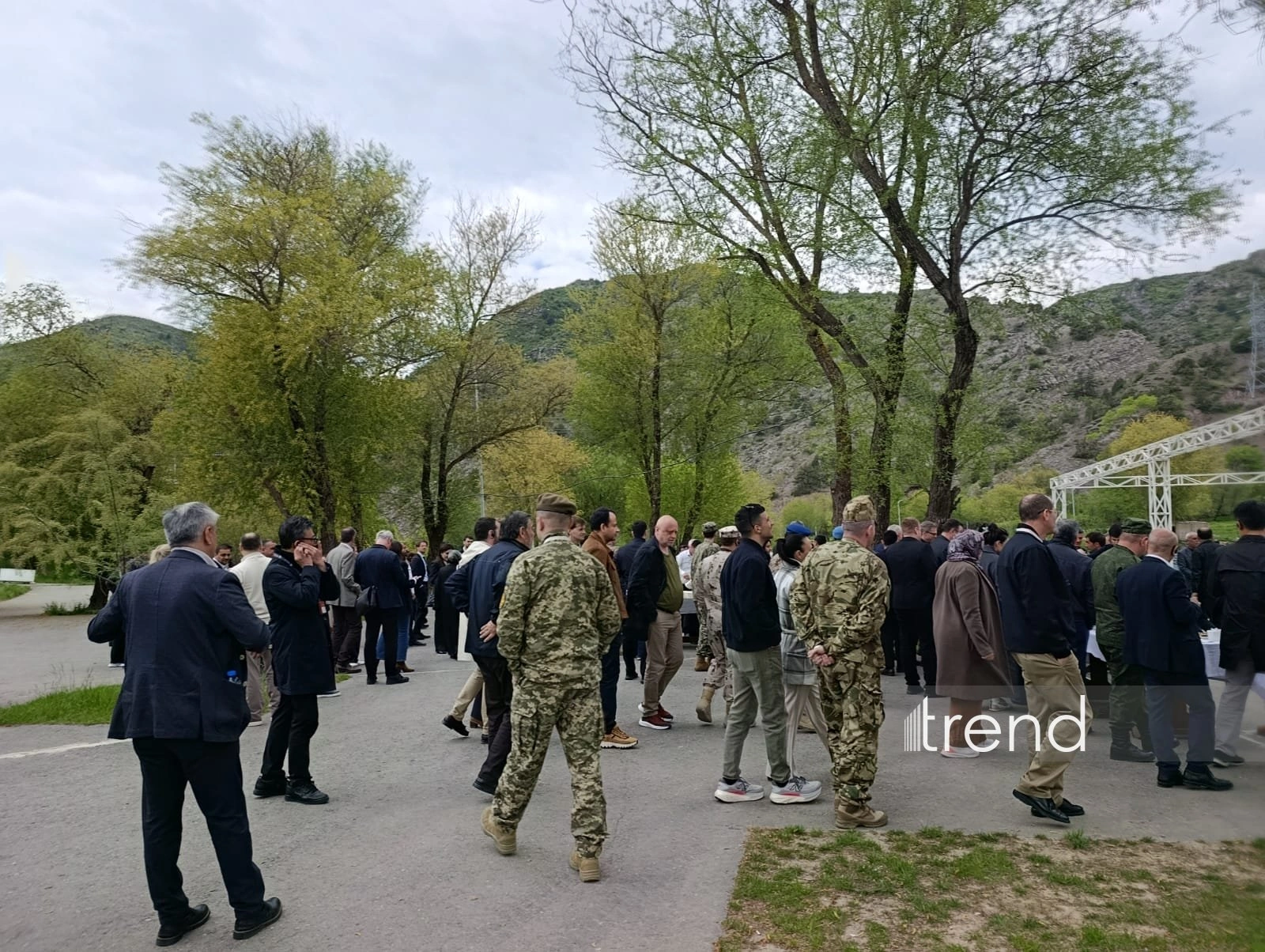 Diplomatic corps representatives arrive in Lachin district (PHOTO)