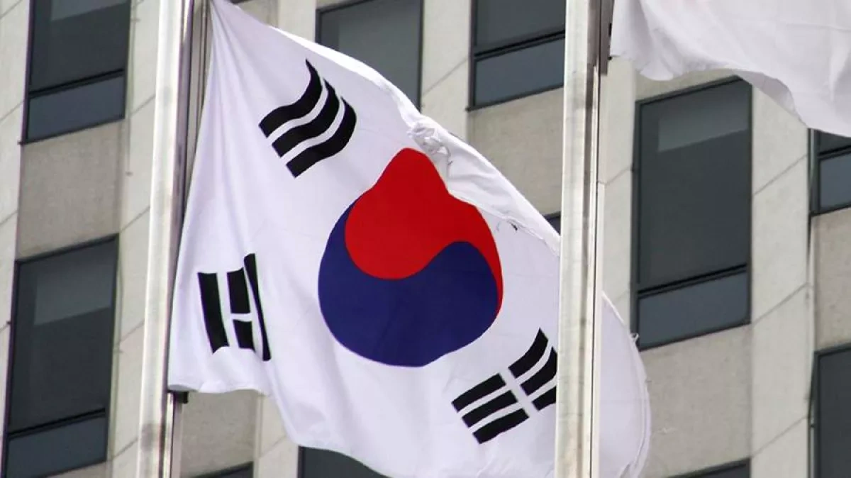 South Korea orders alternate-day driving for public employees