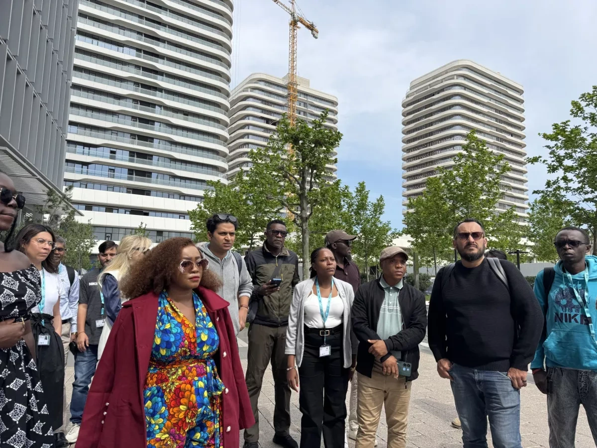 WUF13 foreign journalists tour cultural, historic landmarks in Baku PHOTO
