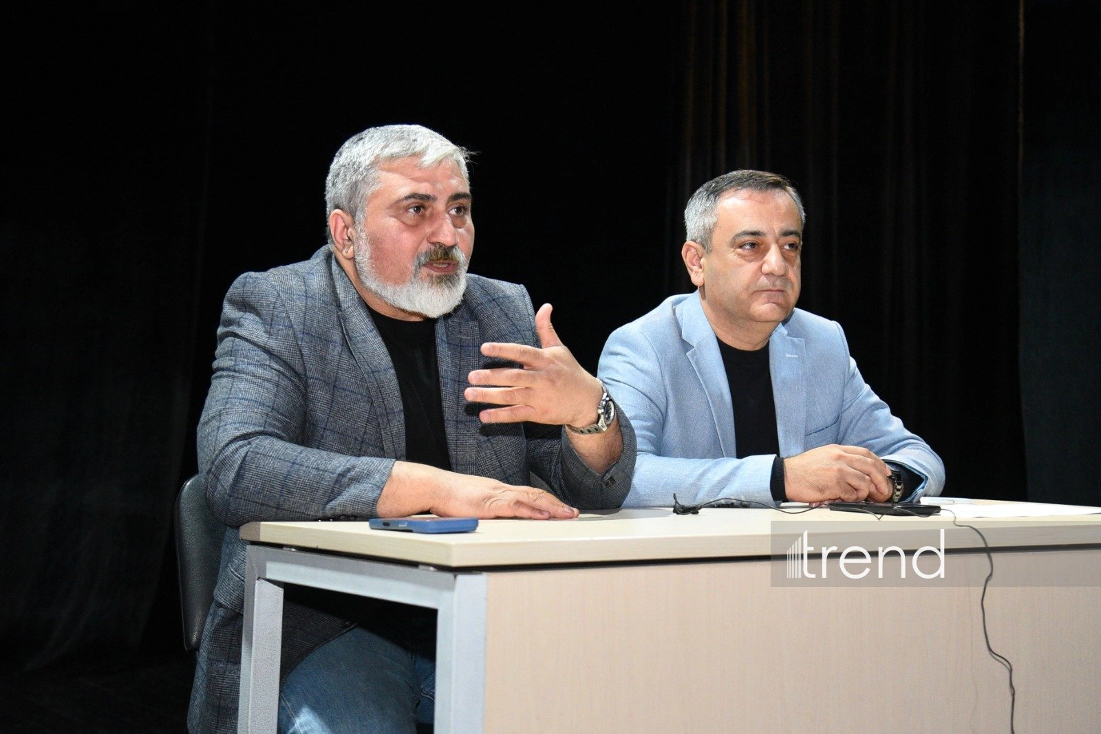 Baku Network discusses foreign influence with arts students (PHOTO/VIDEO)