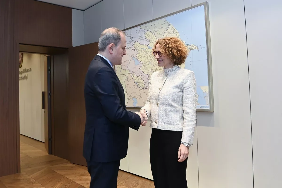 Azerbaijan, NATO discuss cooperation on mine clearance, cybersecurity PHOTO