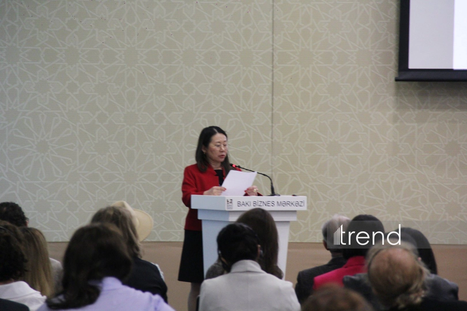 Int'l Carpet Forum in Baku holds 2nd session on "Production, Sustainable Development, and Global Distribution" (PHOTO)