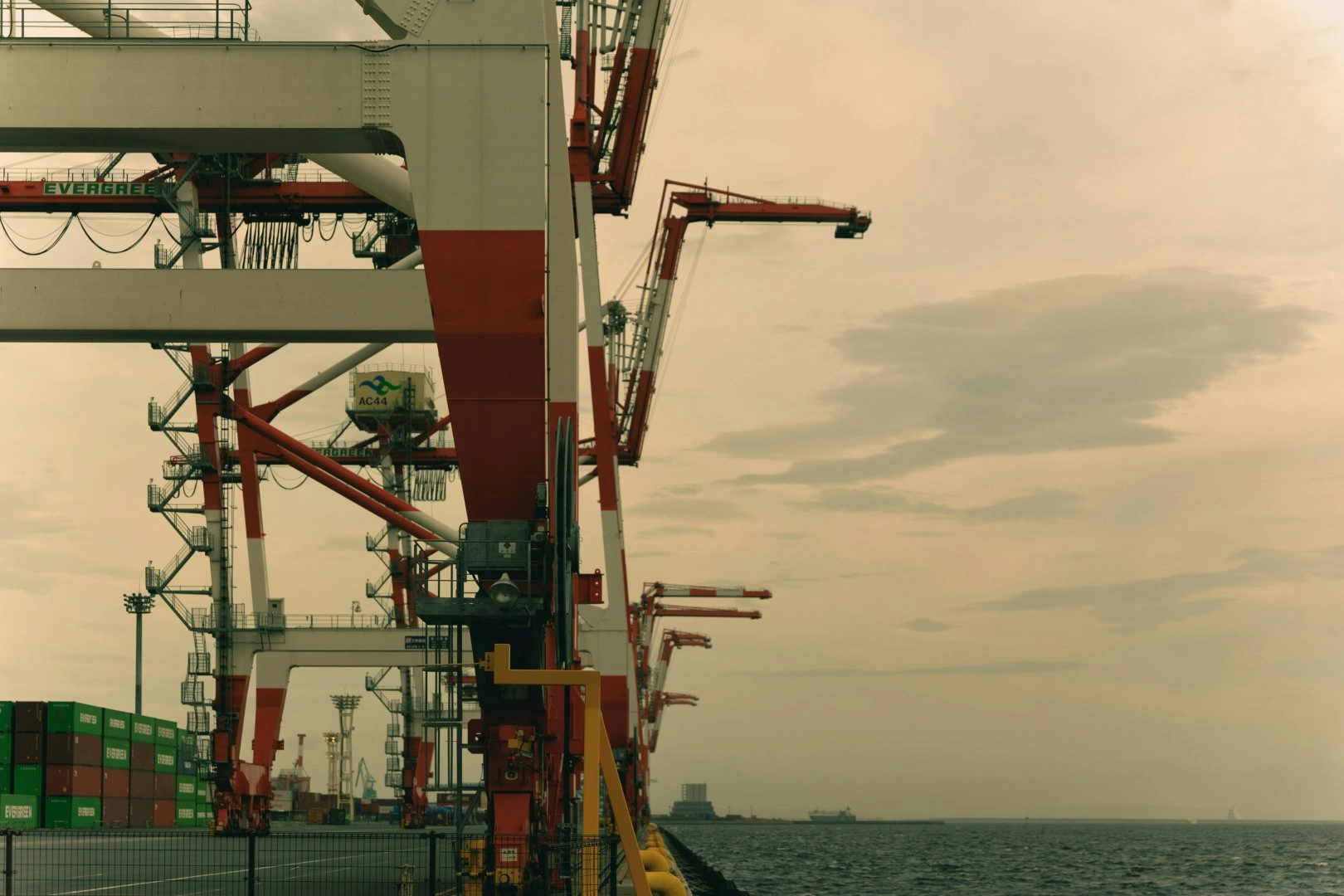 Belgian company starts dredging works at Georgia’s new deep-sea port