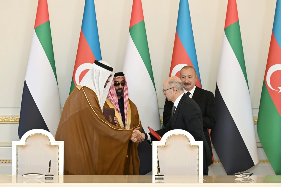 President Ilham Aliyev receives UAE National Security Advisor (PHOTO)