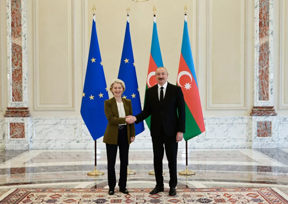 Azerbaijani president held one-on-one meeting with European Commission chief PHOTO