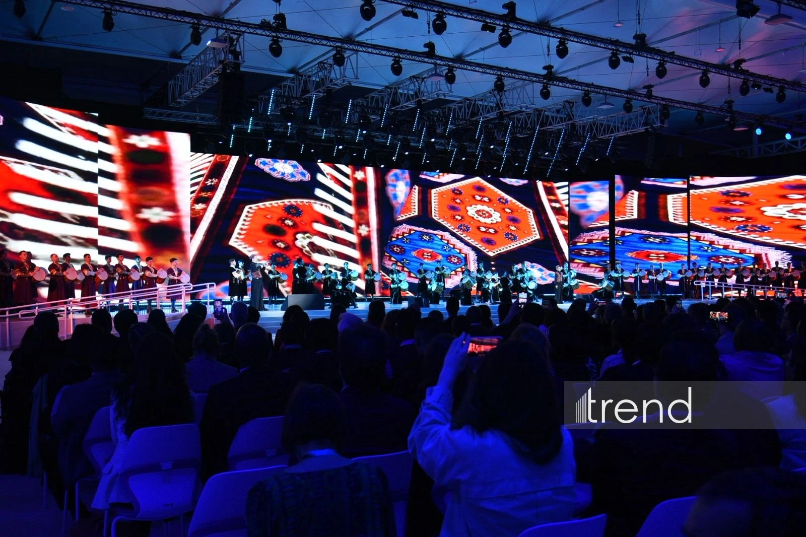 Baku hosts closing ceremony of WUF13 (LIVE/PHOTO)